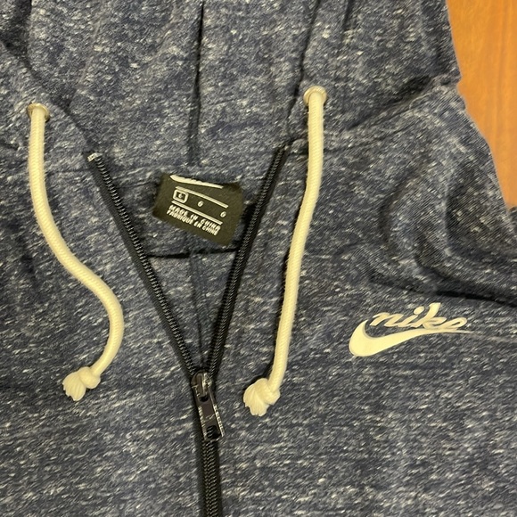 Nike zip up - Picture 2 of 3